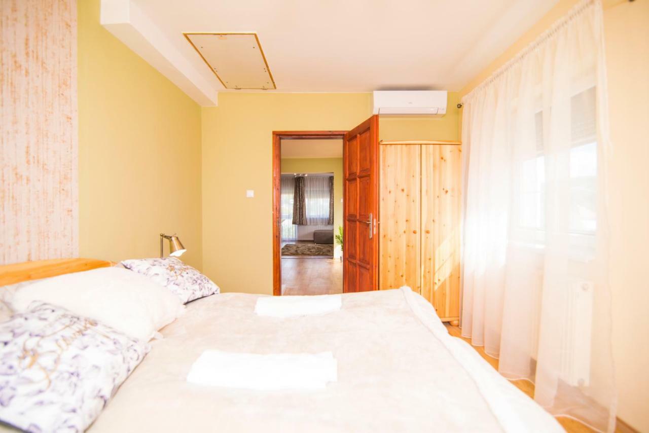 Oeskarszt Apartman Urkut Esterno foto