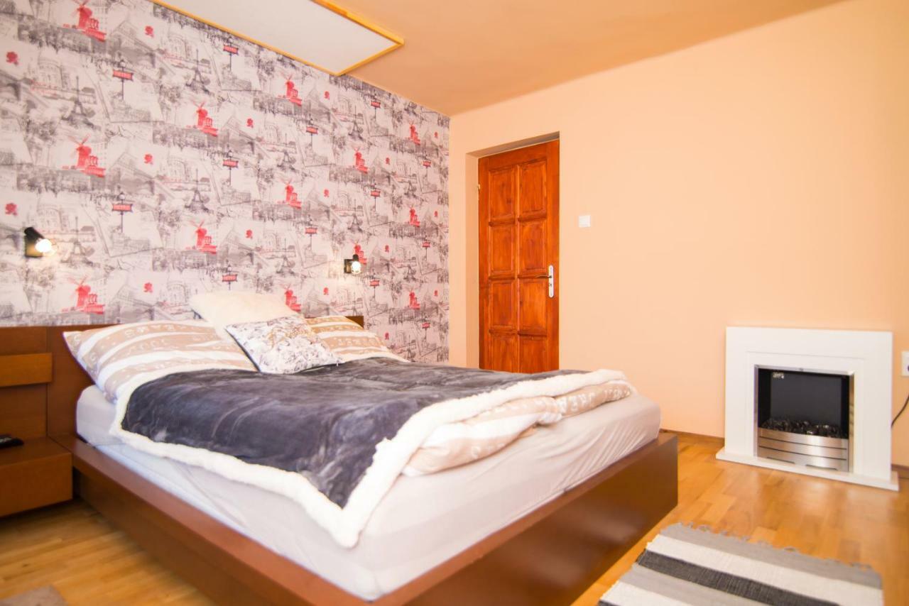 Oeskarszt Apartman Urkut Esterno foto