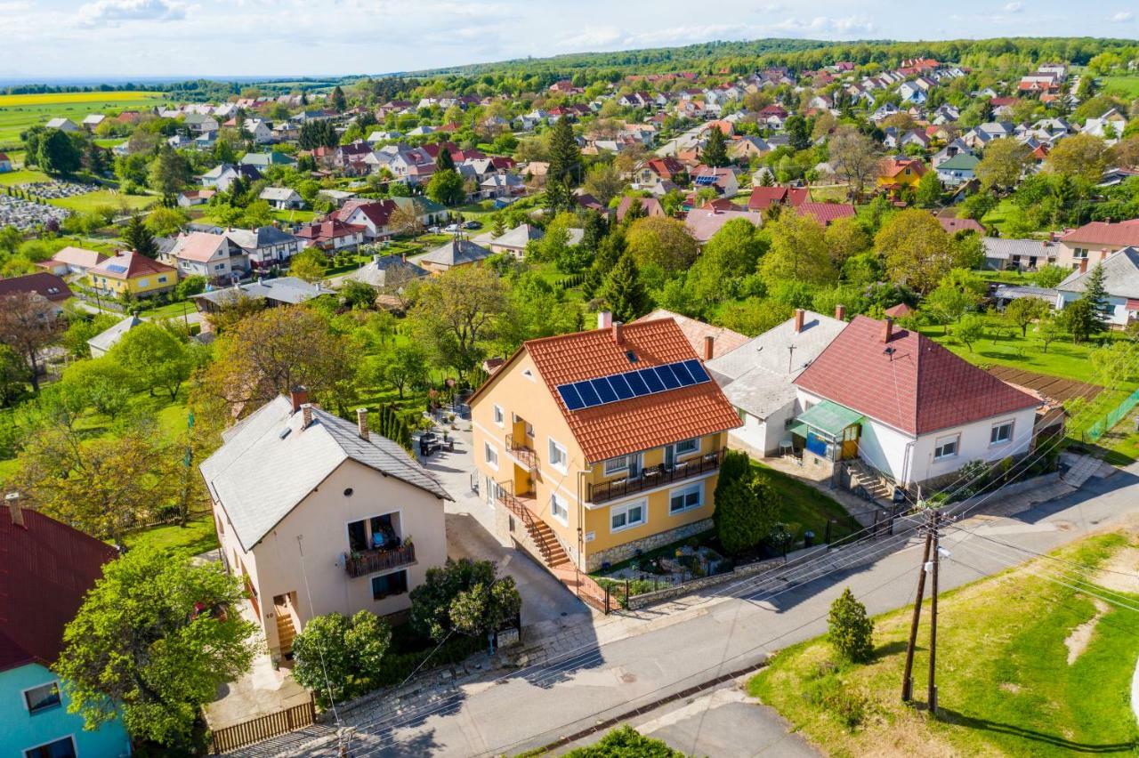 Oeskarszt Apartman Urkut Esterno foto